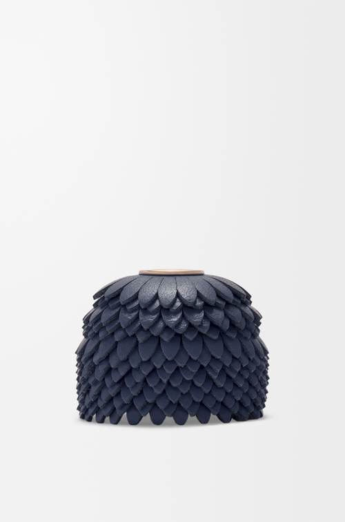 LOEWE フラワー チャーム（カーフ） ネイビーブルー