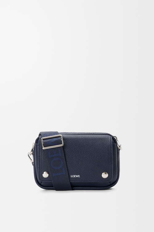 LOEWE 小号柔软粒面牛皮革 Pebble 邮差包 深海军蓝
