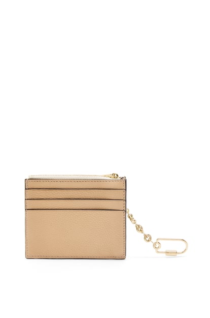 LOEWE Square cardholder in soft grained calfskin with chain Butter/Pale Lemon plp_rd