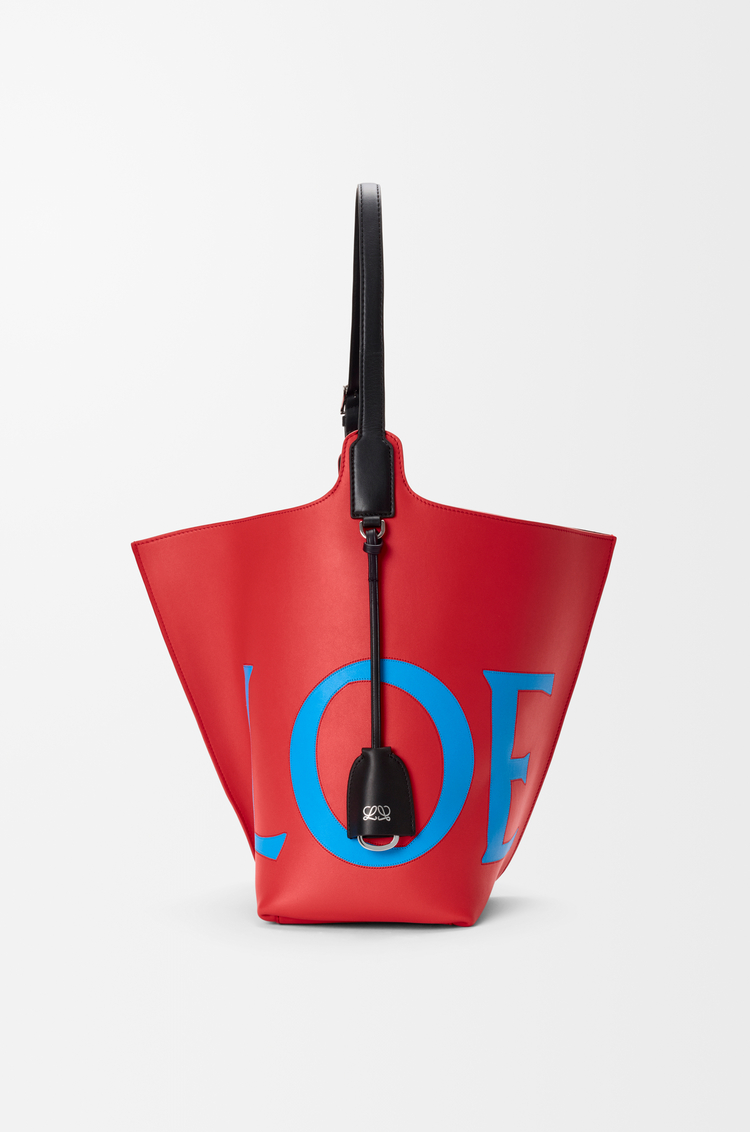 LOEWE ビルバオ バケットバッグ オーバーサイズロゴ ラージ（スムースカーフ） レッド/ブルー