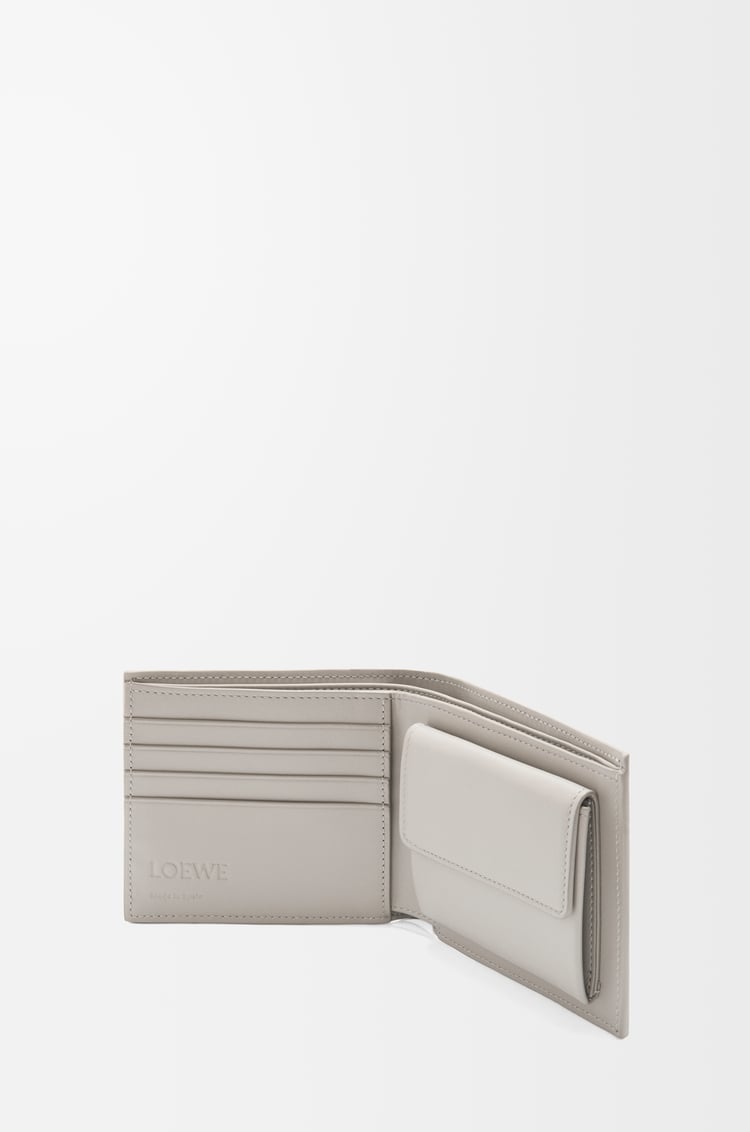LOEWE 紋理經典小牛皮雙摺硬幣錢包 貝殼灰