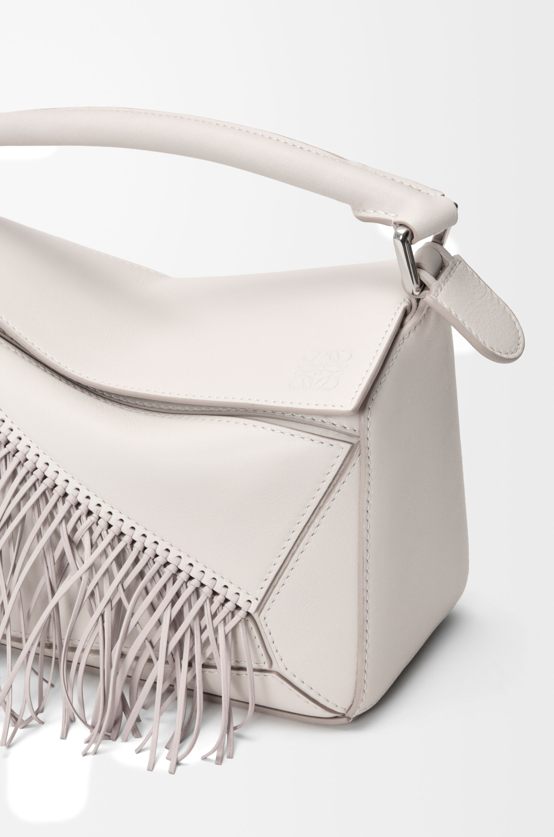 Fringe small Puzzle bag in classic calfskin White - LOEWE USA