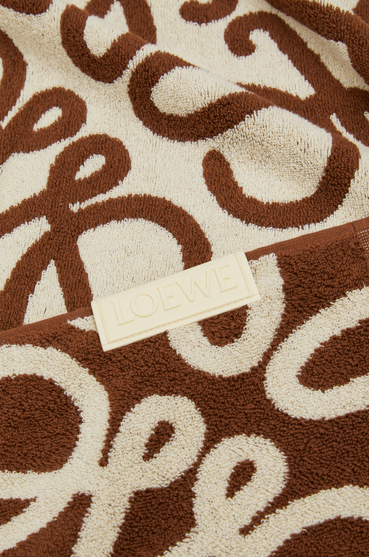 LOEWE Towel in cotton Brown/Beige
