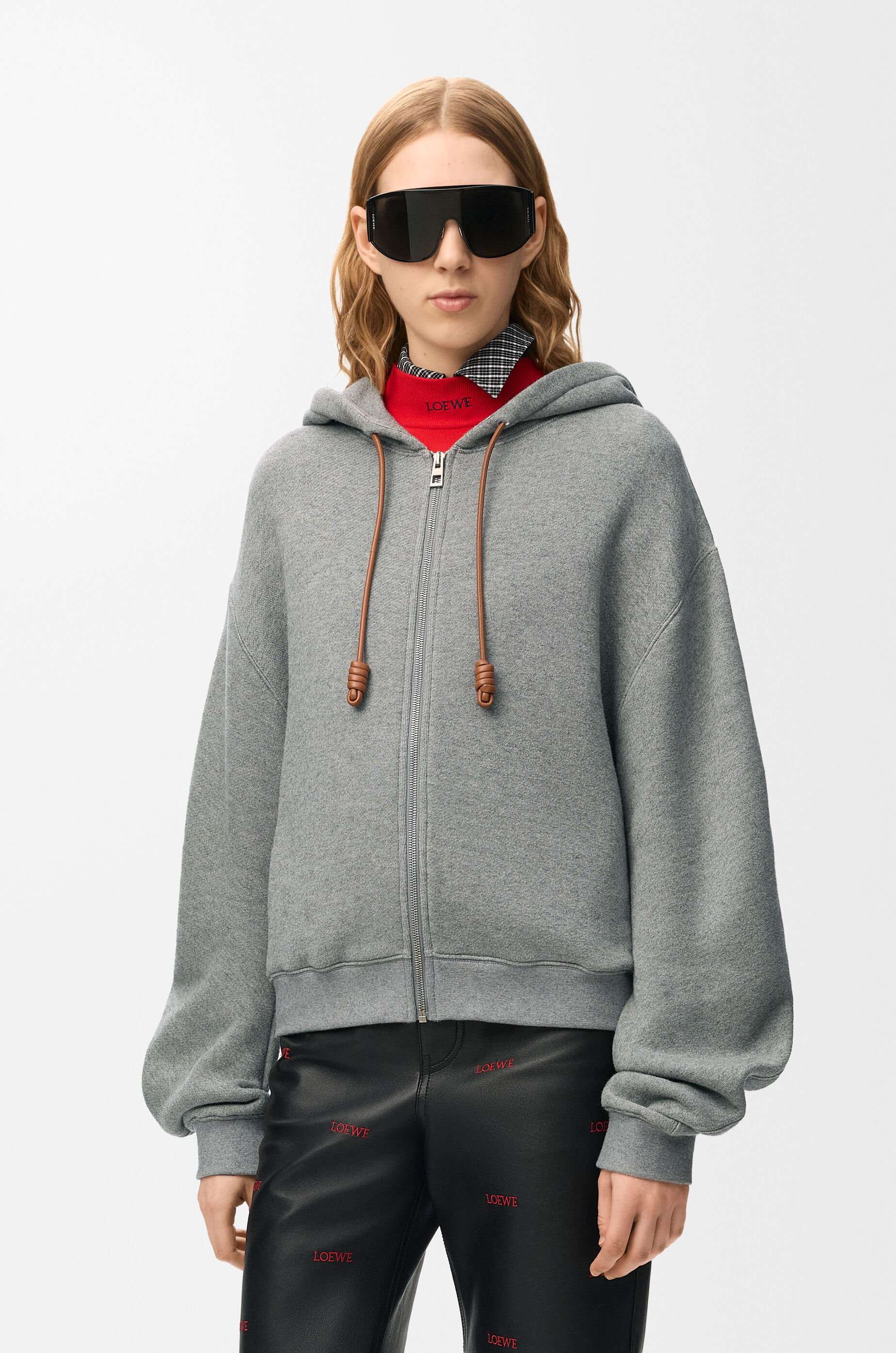 Page 4 - 女性用高級Tシャツ＆スウェットシャツ - LOEWE - ロエベ 日本