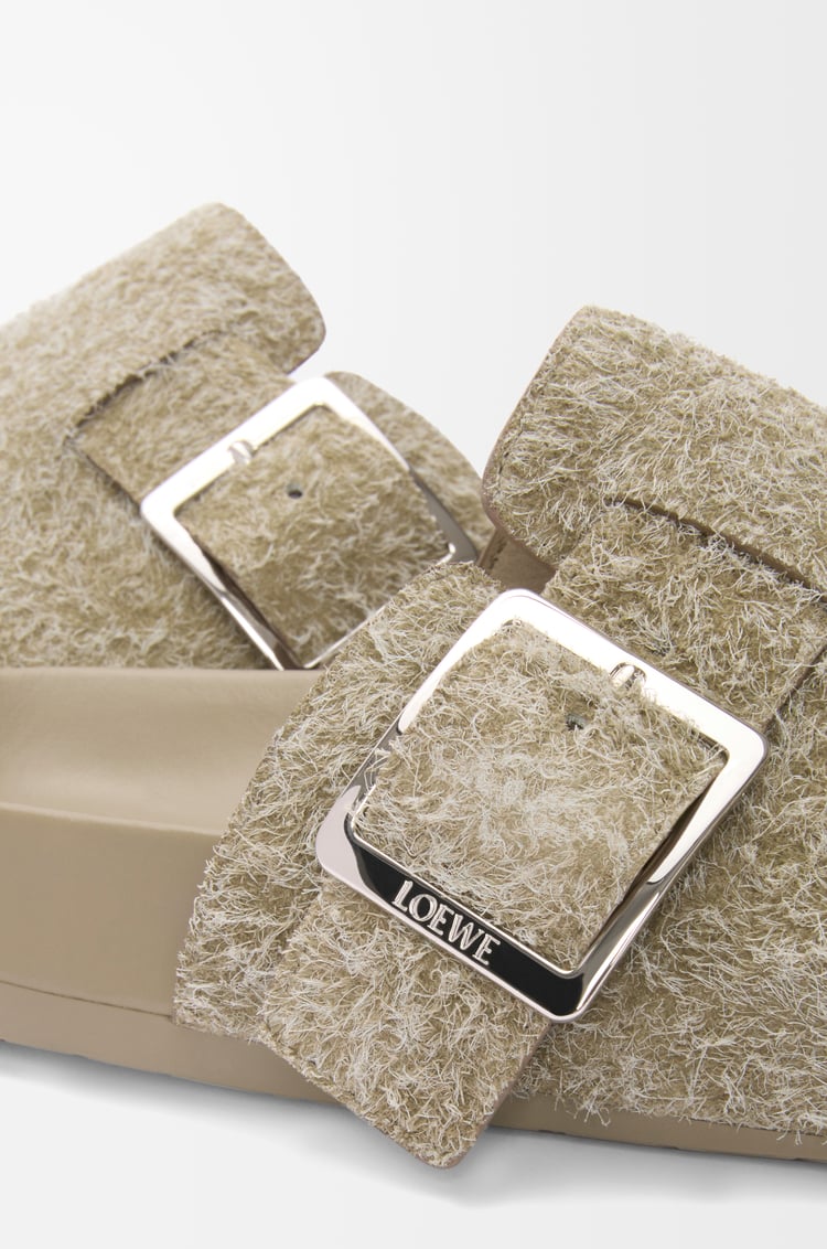 LOEWE 磨砂麂皮 Ease Buckle 穆勒鞋 卡其綠