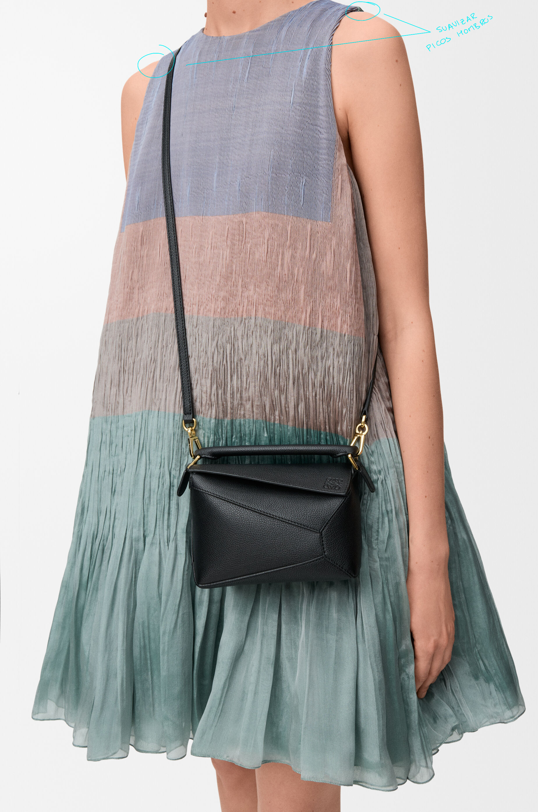 【着用2回のみ】LOEWE PUZZLE MINI BLACK Mini Puzzle Edge bag in classic calfskin Black - LOEWE