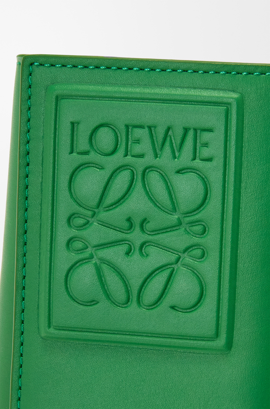 ロエベ財布 （【ロエベ vs セリーヌ財布】ブランド財布かうならどっち  