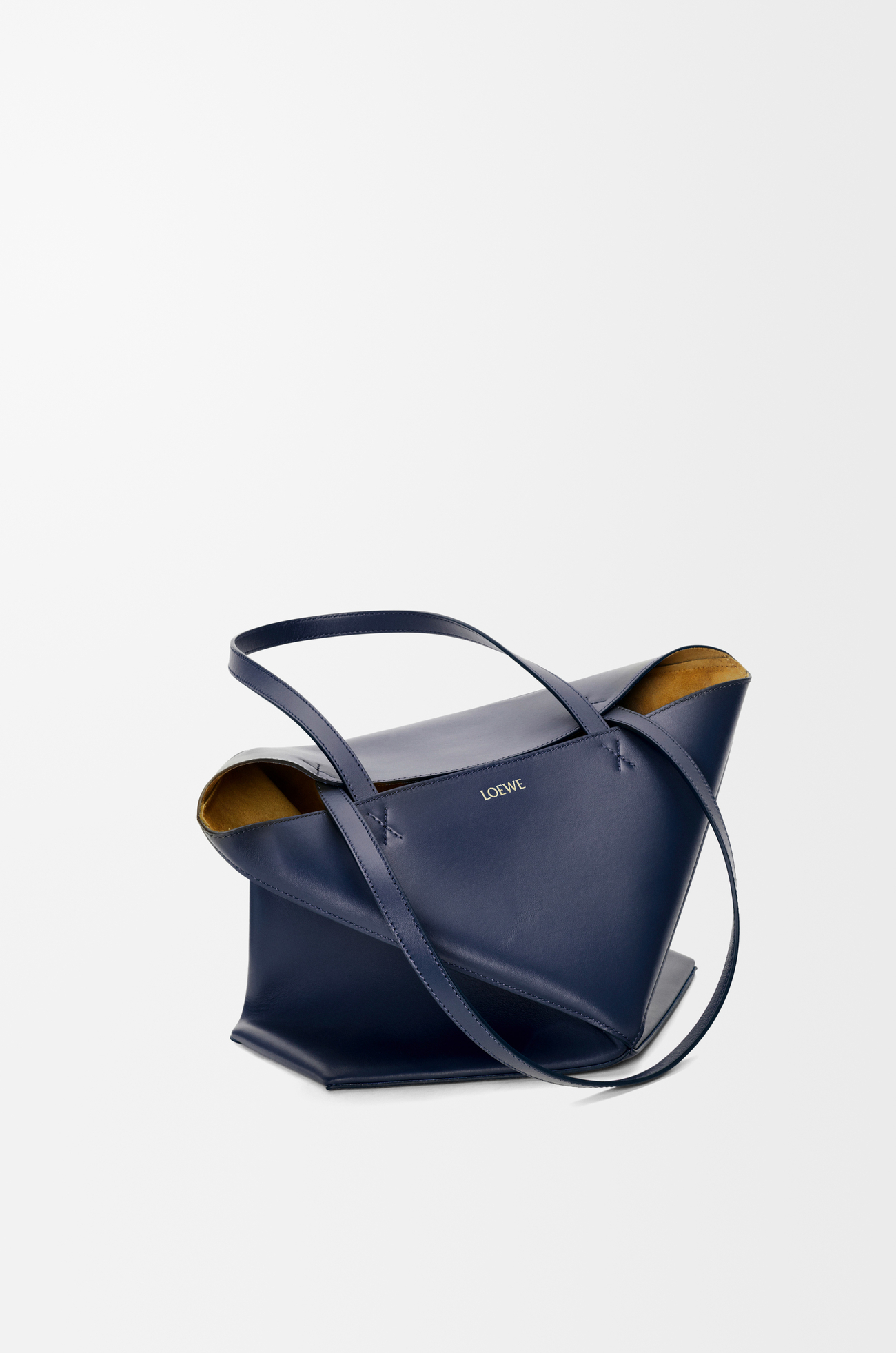 LOEWE Bolso Puzzle Fold tote mediano en piel de ternera Azul Abismo
