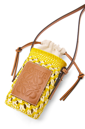 LOEWE Cylinder Pocket in iraca palm and calfskin Natural/Yellow plp_rd