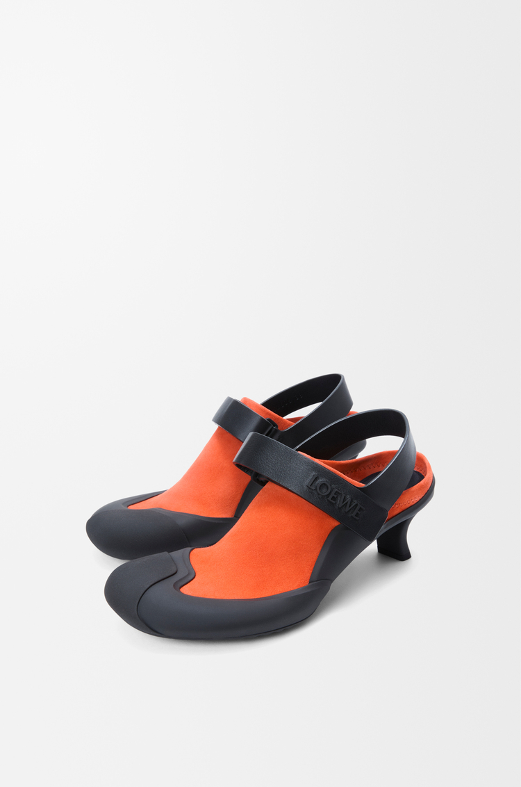 LOEWE Zapato de salón destalonado Dive en ante elástico Azafrán Oscuro/Negro