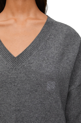 LOEWE Asymmetric V-neck sweater in cashmere Dark Grey