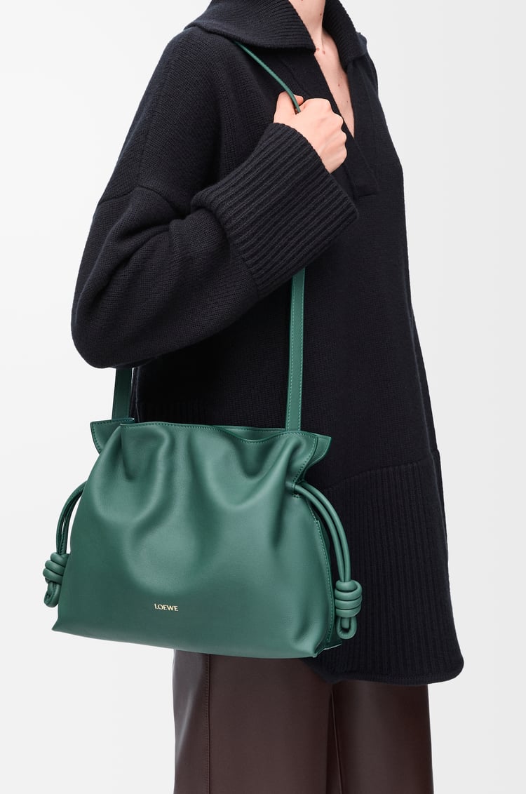 LOEWE フラメンコクラッチ ミディアム（ナパカーフ） ベチバー