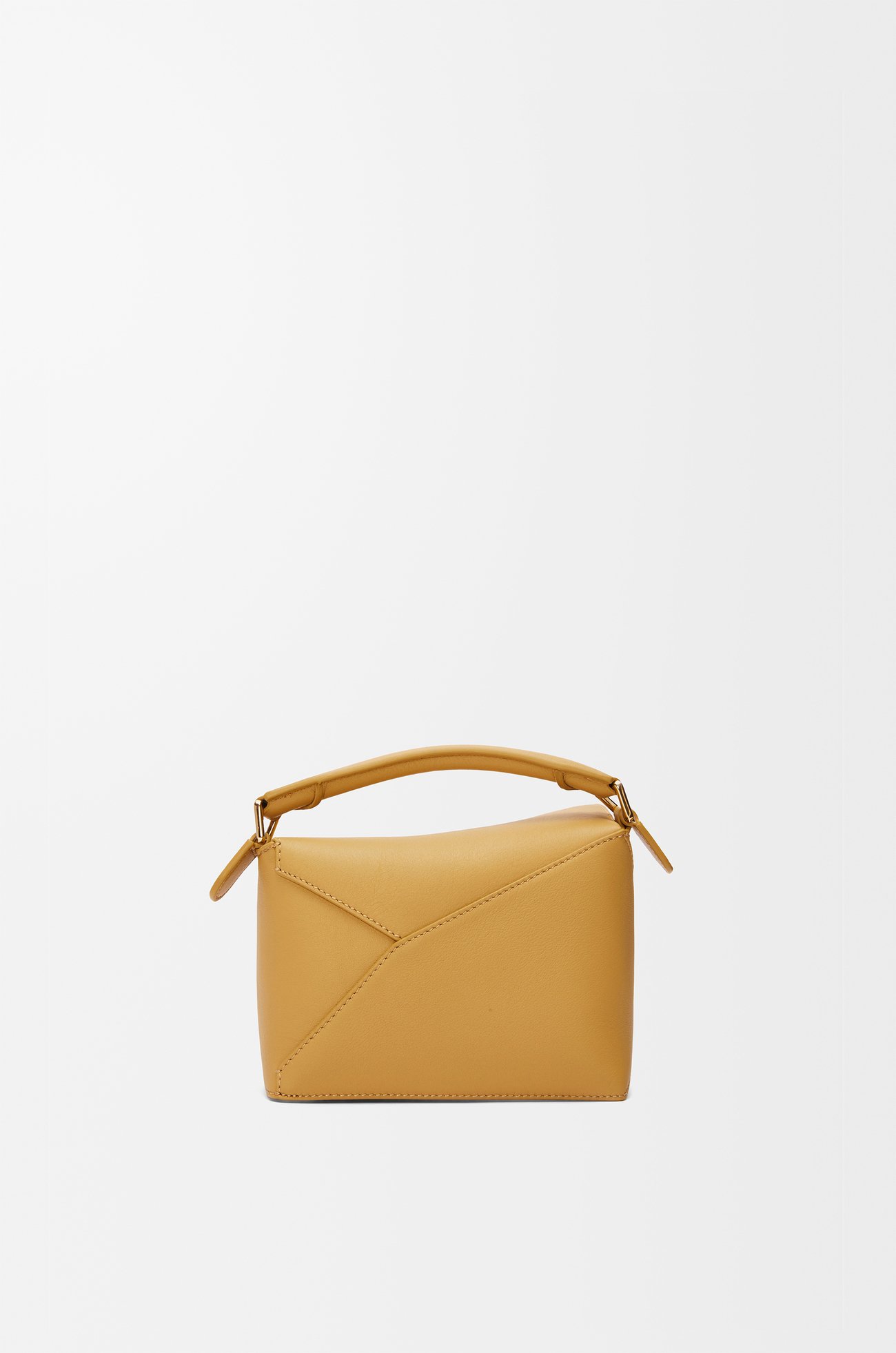 LOEWE Bolso Puzzle mini en piel de ternera Sáhara