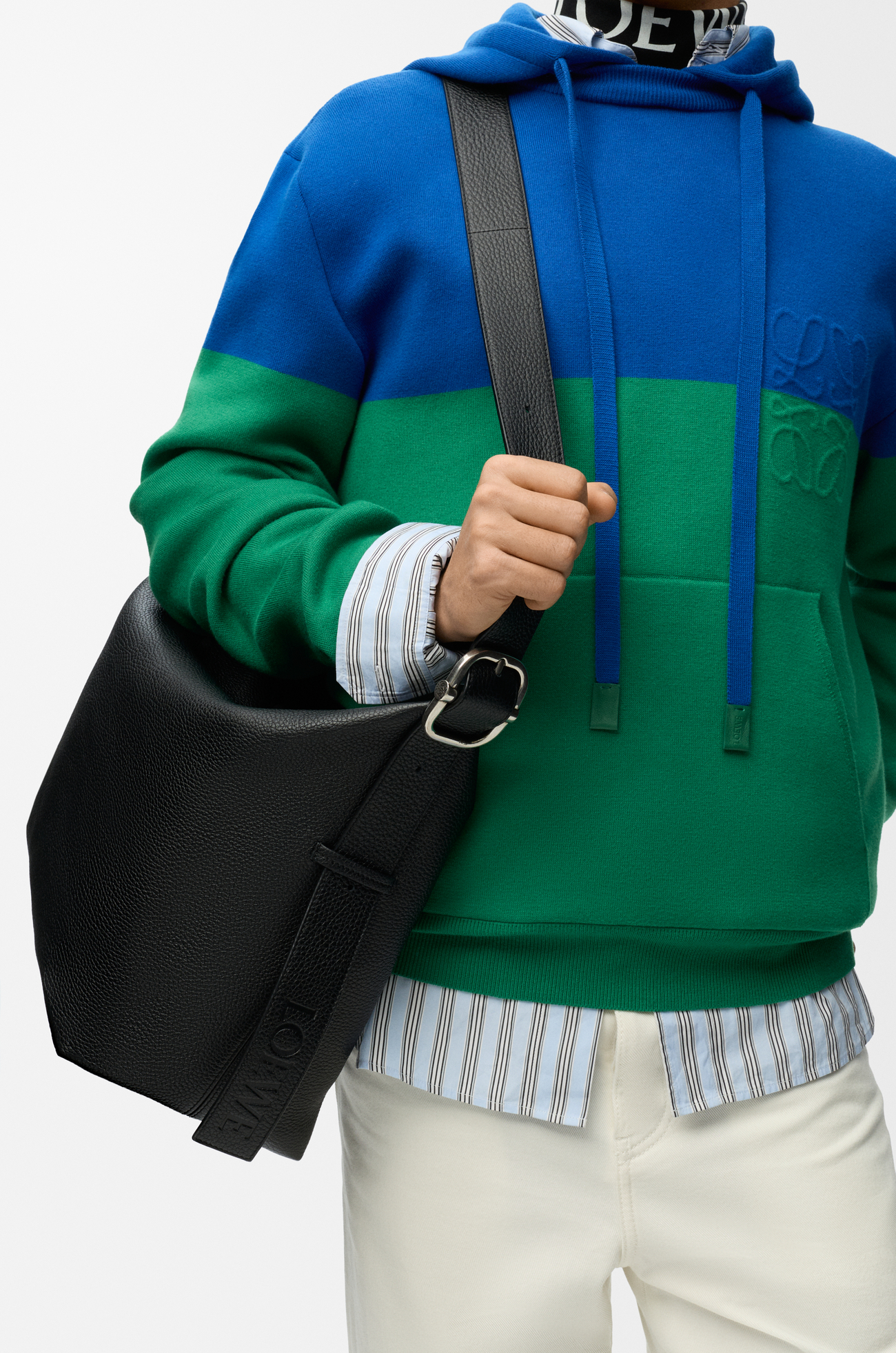 Loewe Loop Compra el bolso Loop de LOEWE para hombre | Colección de bolsos Loop ...