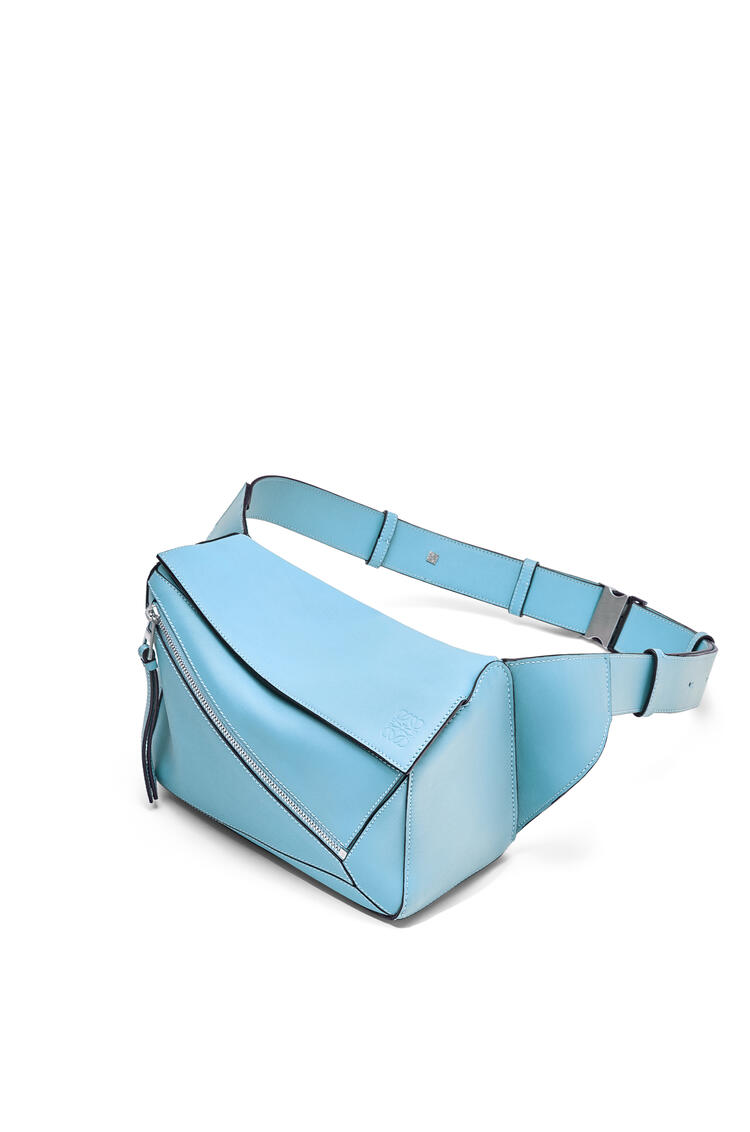 LOEWE Small Puzzle bumbag in classic calfskin Olympic Blue
