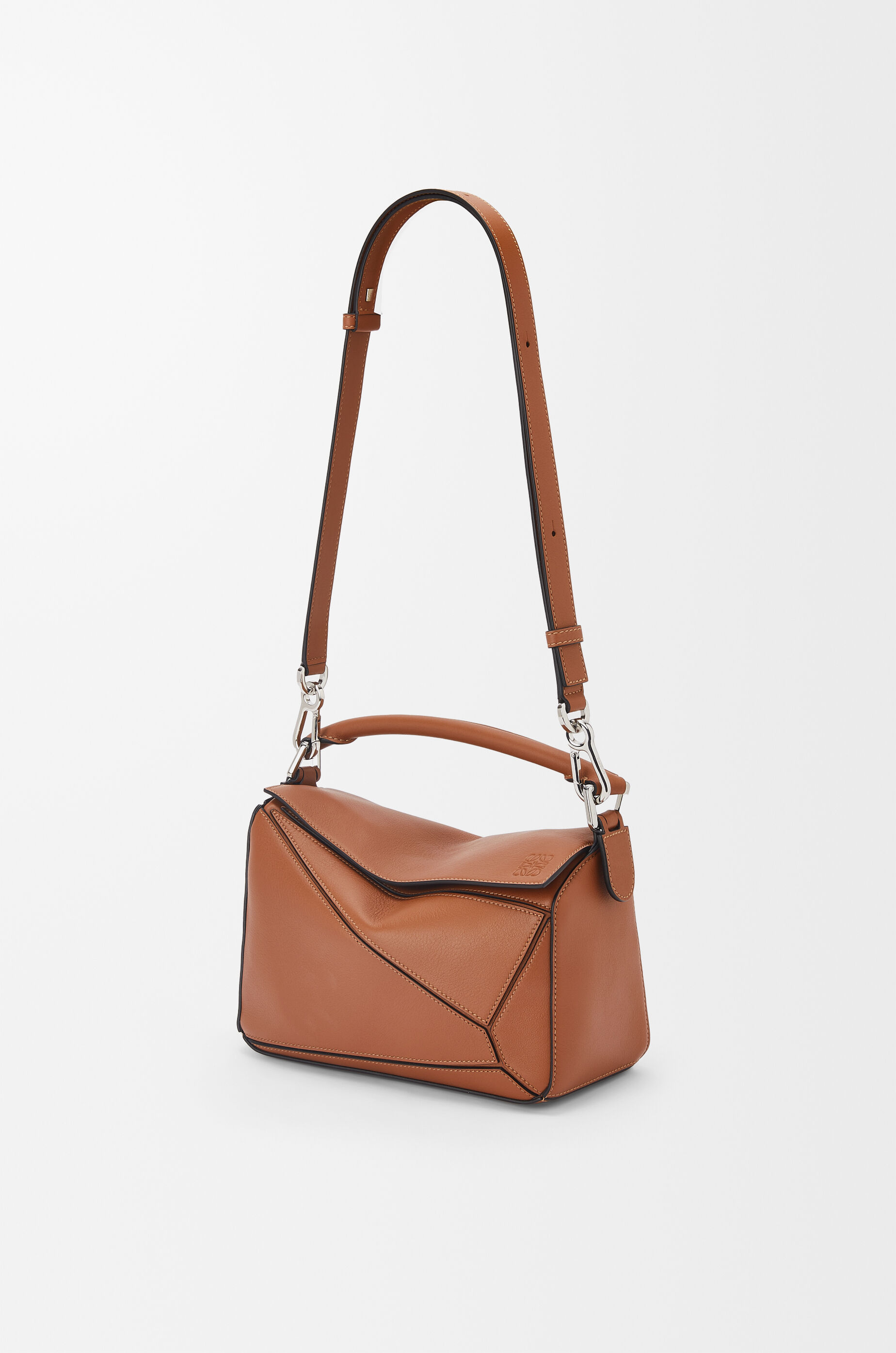 Small Puzzle bag in classic calfskin Tan LOEWE