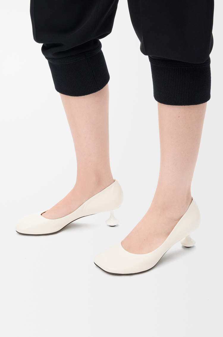 LOEWE Toy pump in goatskin White