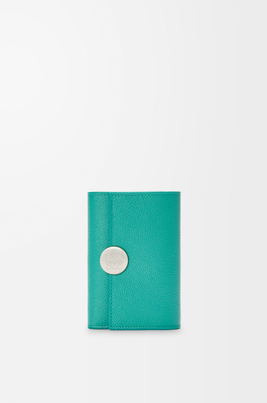 Pebble small vertical wallet in pebble grained calfskin