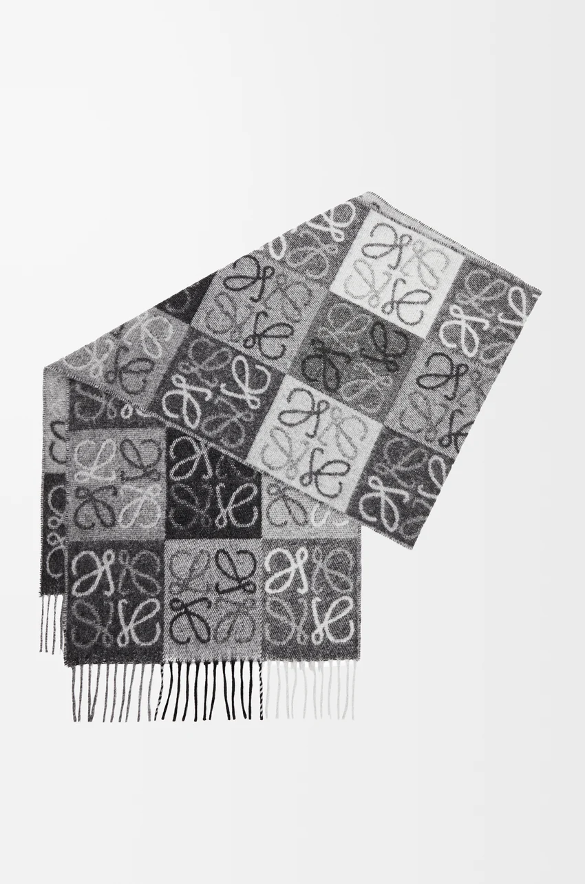Scarf in wool and cashmere