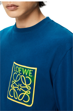 LOEWE アナグラム フェイクポケット ロングスリーブ Tシャツ (コットン) petroleum plp_rd
