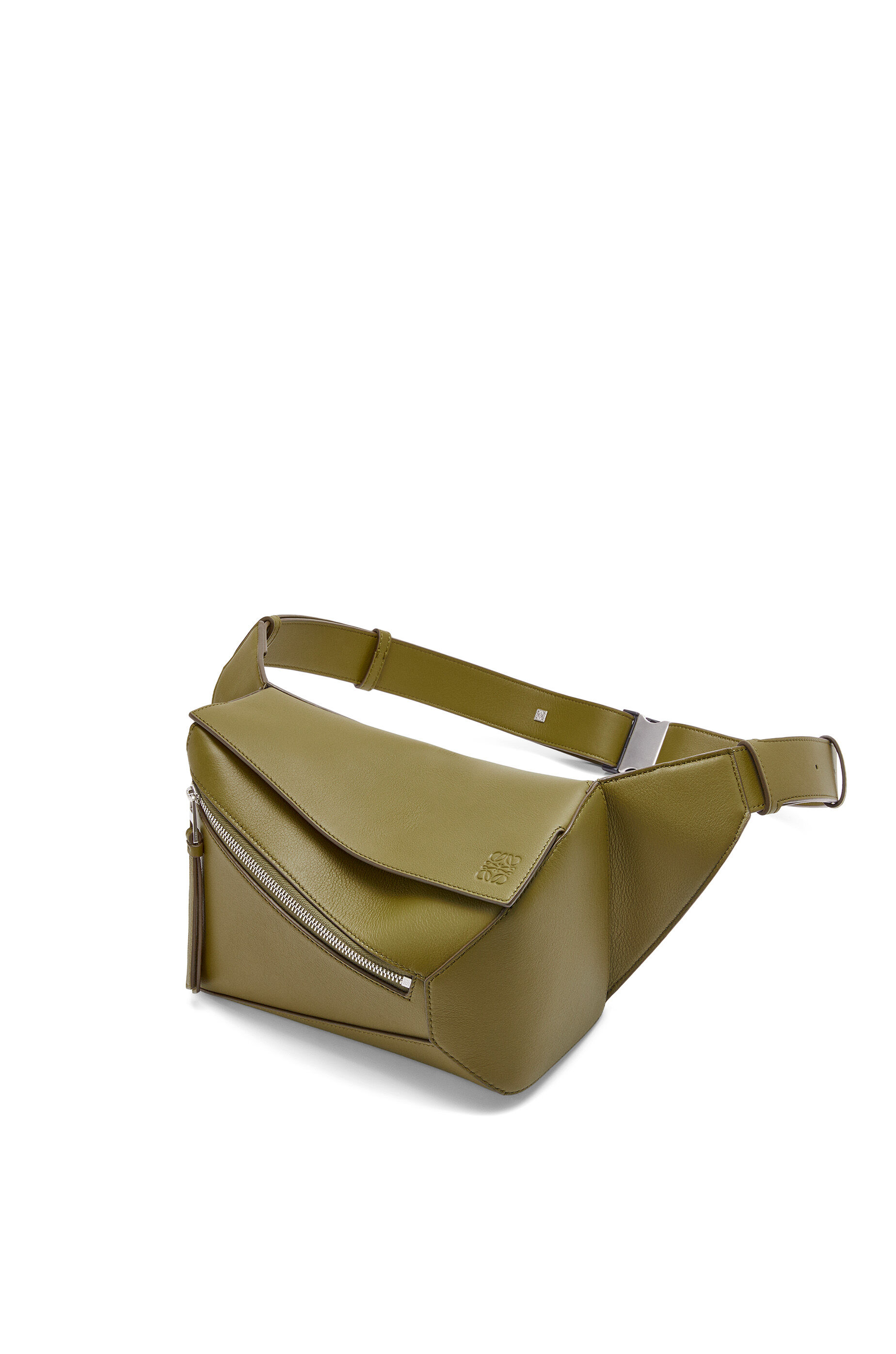 パズル バムバッグ スモール（クラシックカーフ） オリーブ - LOEWE