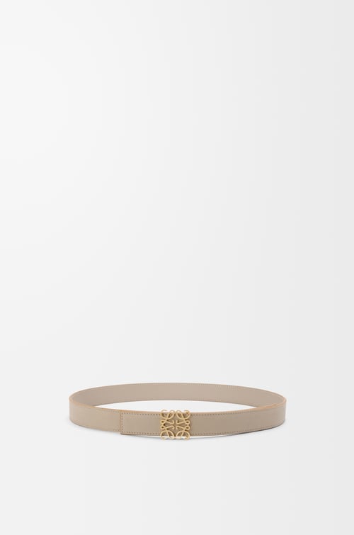 LOEWE Cinturón reversible Anagram en piel de ternera Arcilla/Dorado
