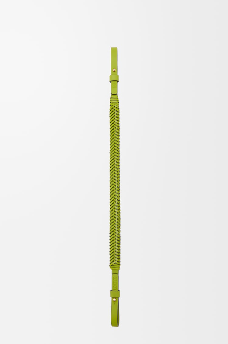 LOEWE Bandolera corta Arrow en piel de ternera Verde