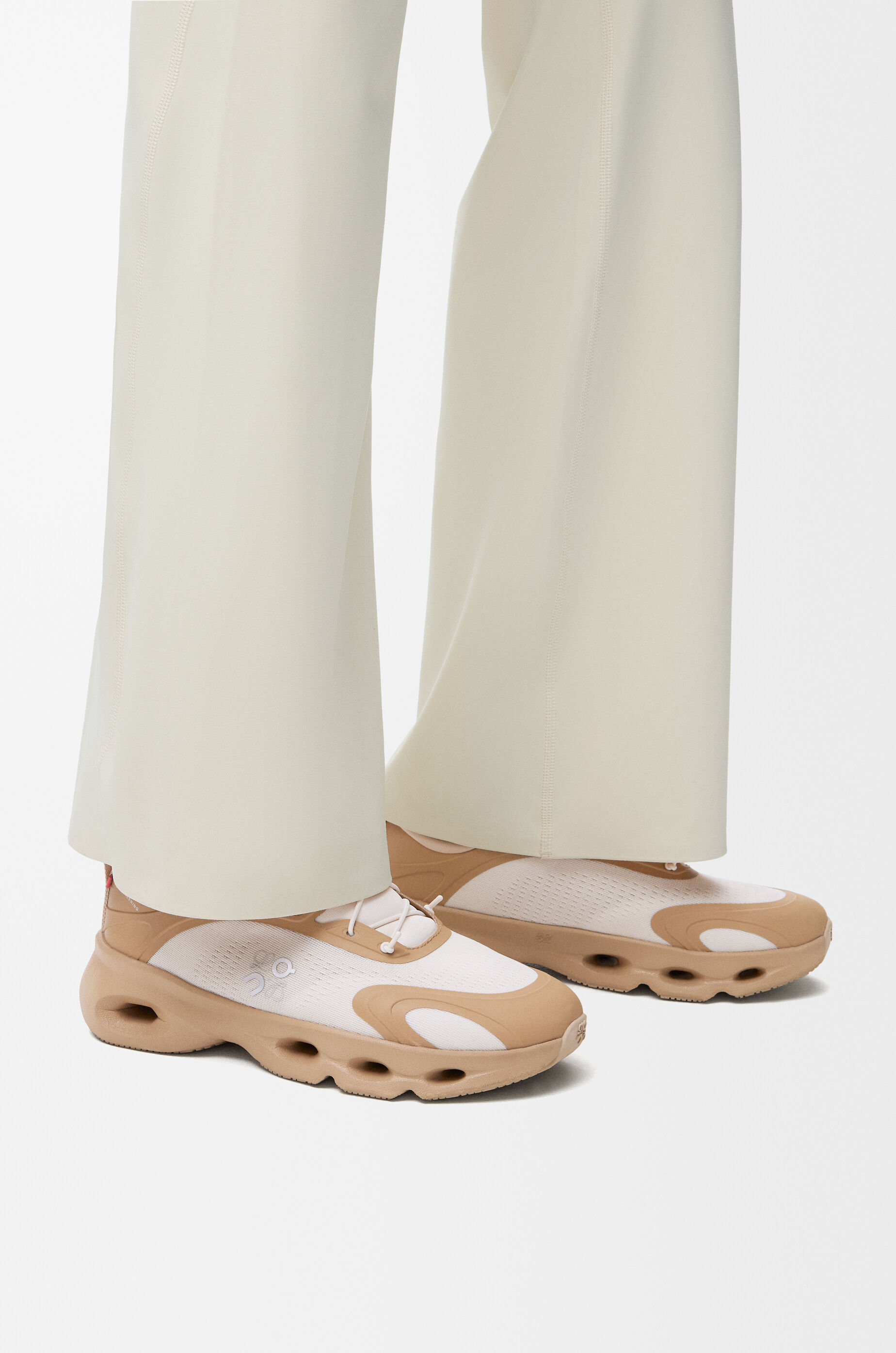 LOEWE ストライプカバーオール ベージュ 正規品 LOEWE ストライプカバーオール ベージュ