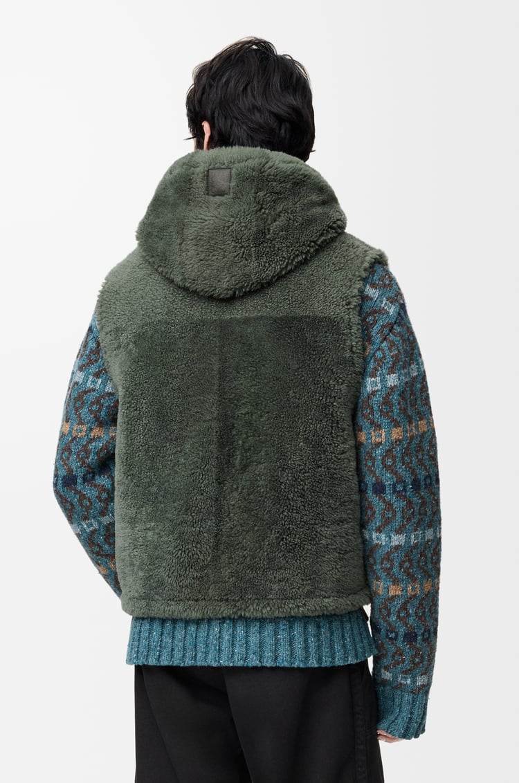 LOEWE ベスト（シアリング） カーキグリーン