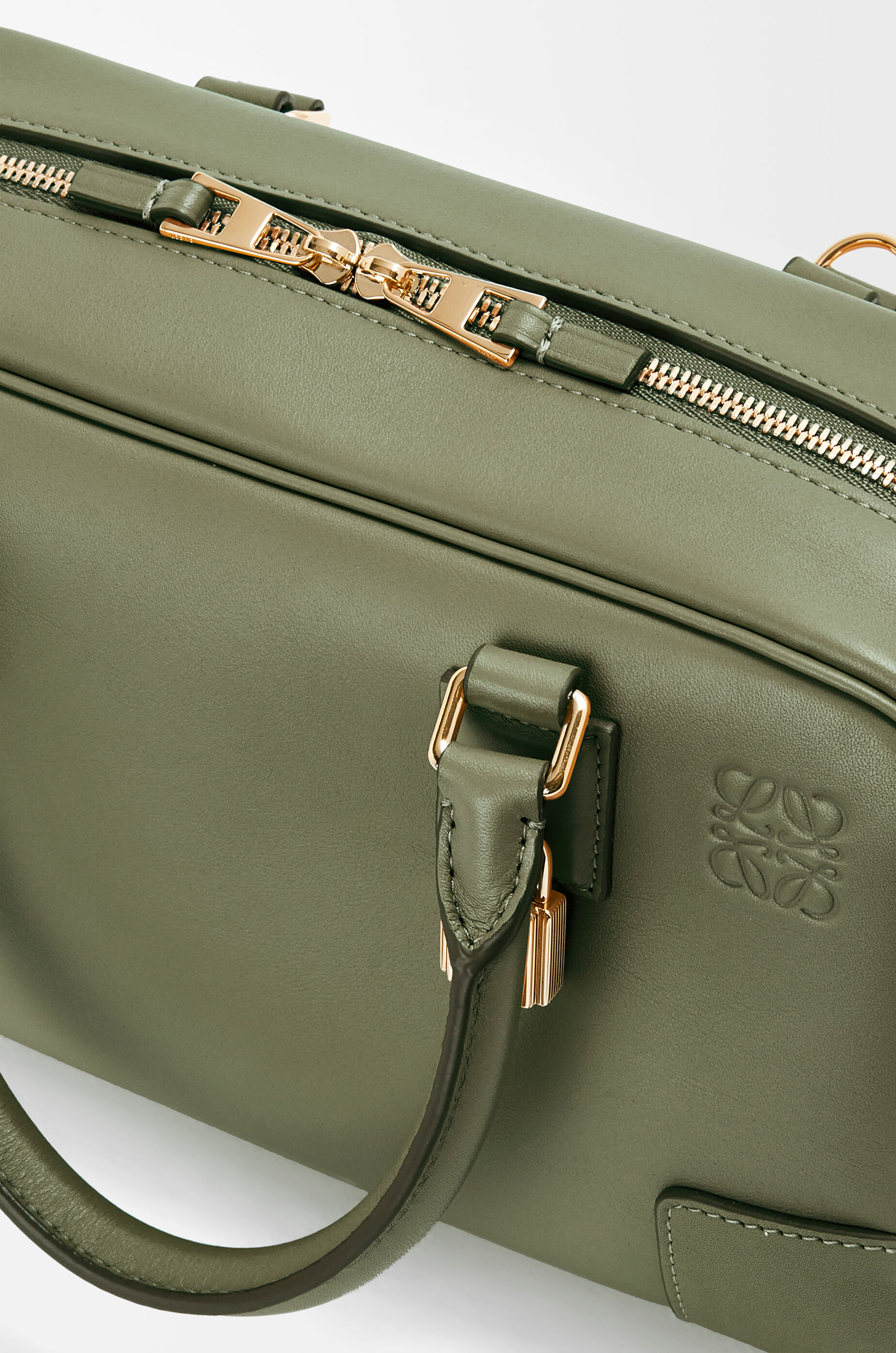 専用　　Loewe アマソナ 23 グリーン　ジャガード　新品　未使用 brandbrand_200011717019