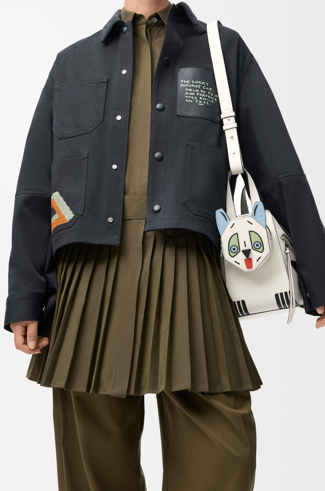 LOEWE Futurist Cat compact Hammock bag in classic calfskin Soft White