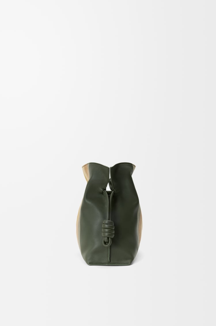 LOEWE フラメンコクラッチ（ナパカーフ） ボトルグリーン/オークル