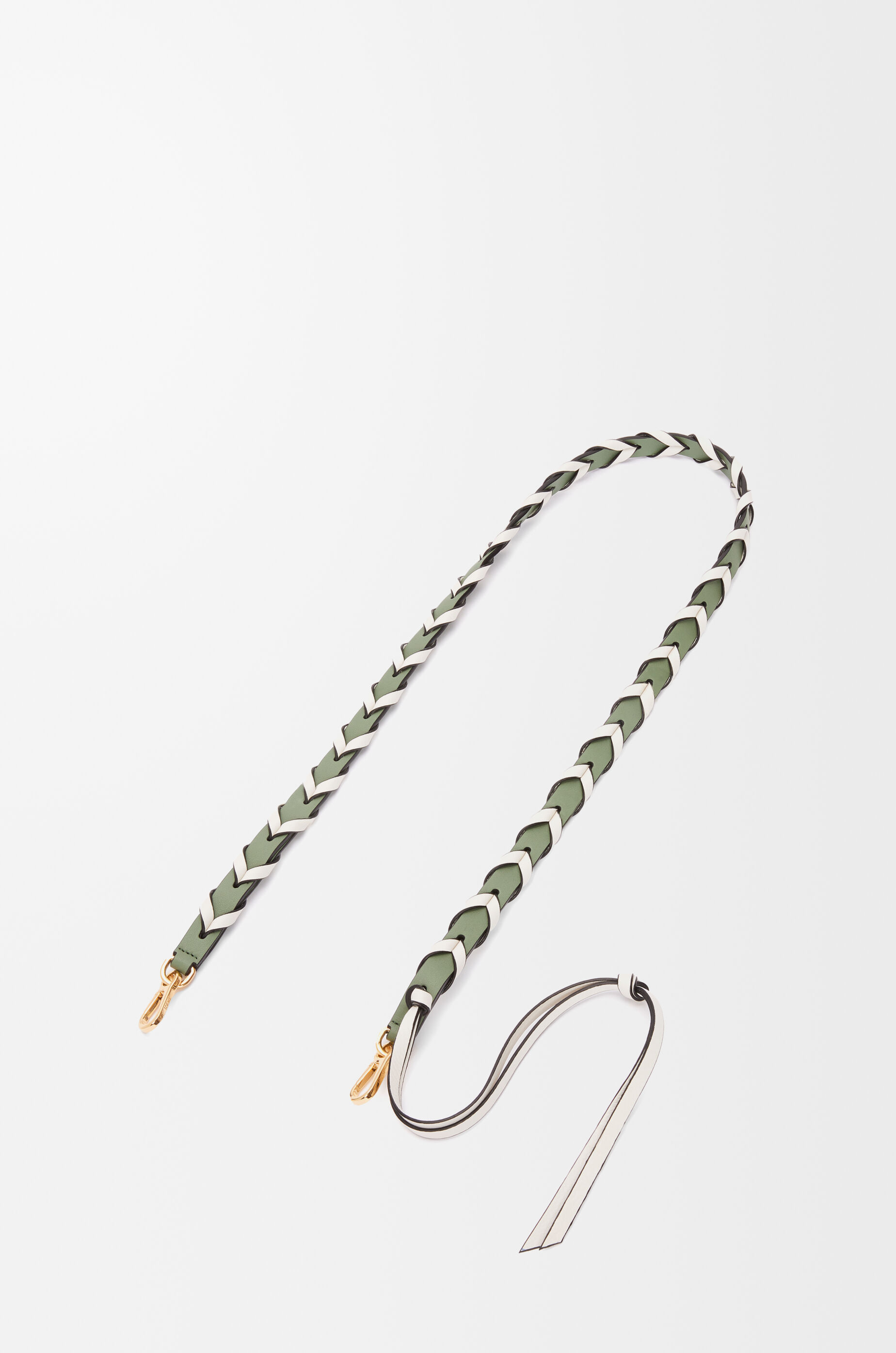 Thin braided strap in classic calfskin Black - LOEWE