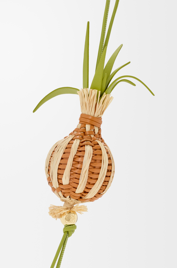 LOEWE Onion sprout charm in classic calfskin and raffia Orange/Green