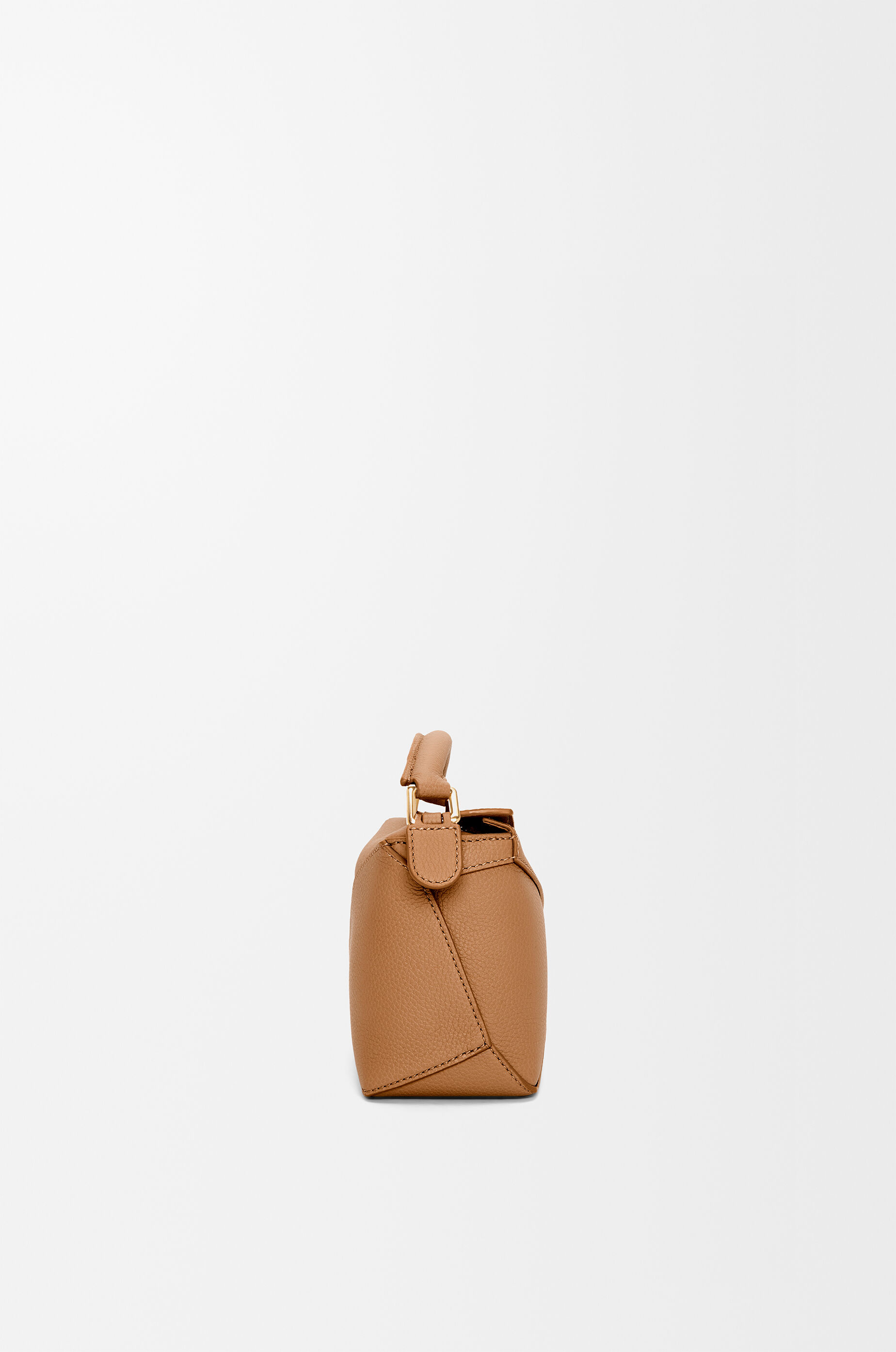 「パズルミニエッジ」ハンドバッグ トフィー Mini Puzzle Edge bag in soft grained calfskin Brown - LOEWE