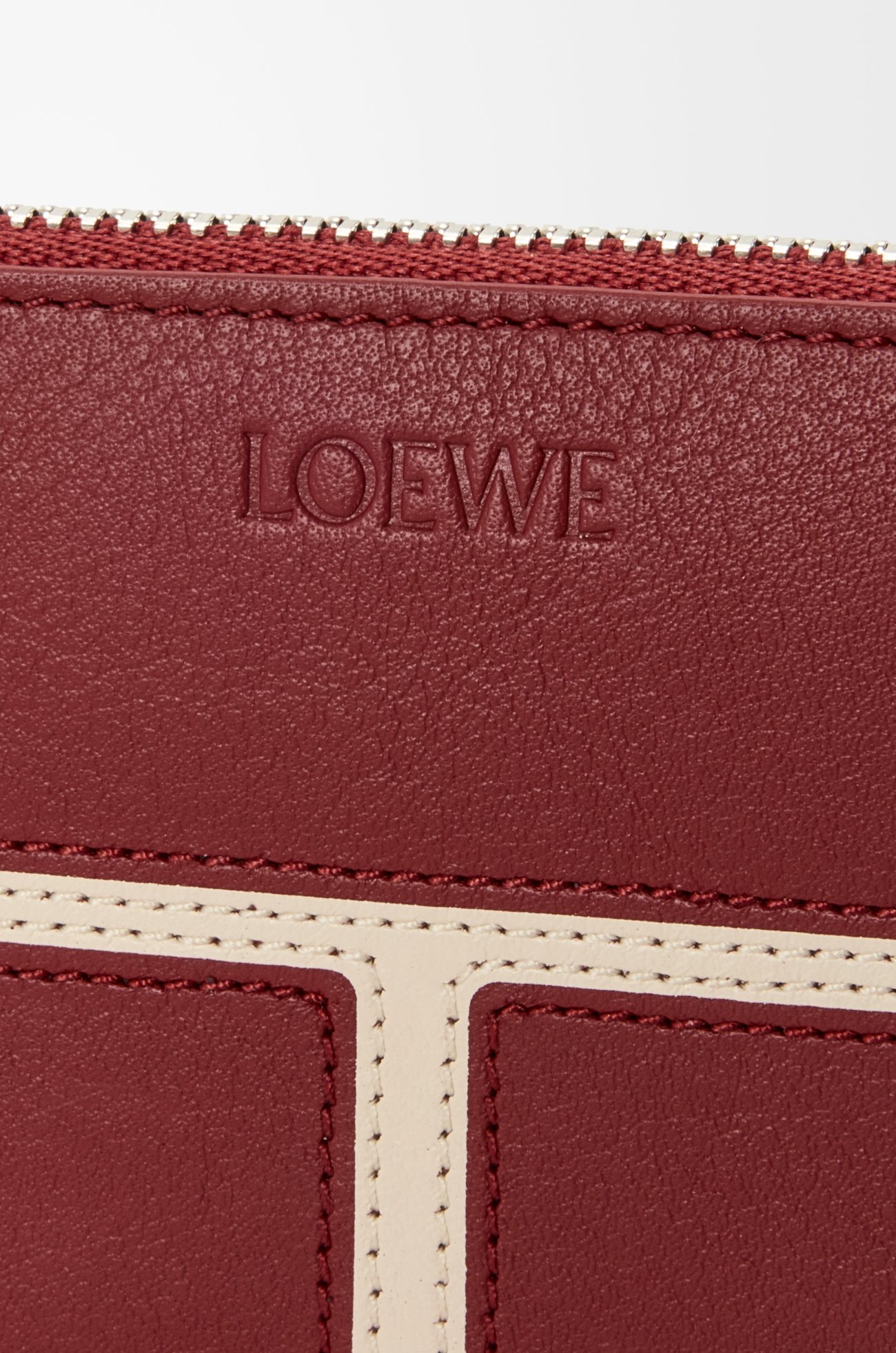 LOEWE Coin cardholder in classic calfskin Burnt Red
