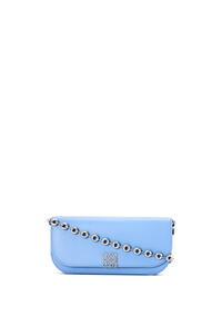 LOEWE ゴヤ チェーン クラッチ ロング (シルクカーフ) セレスティンブルー