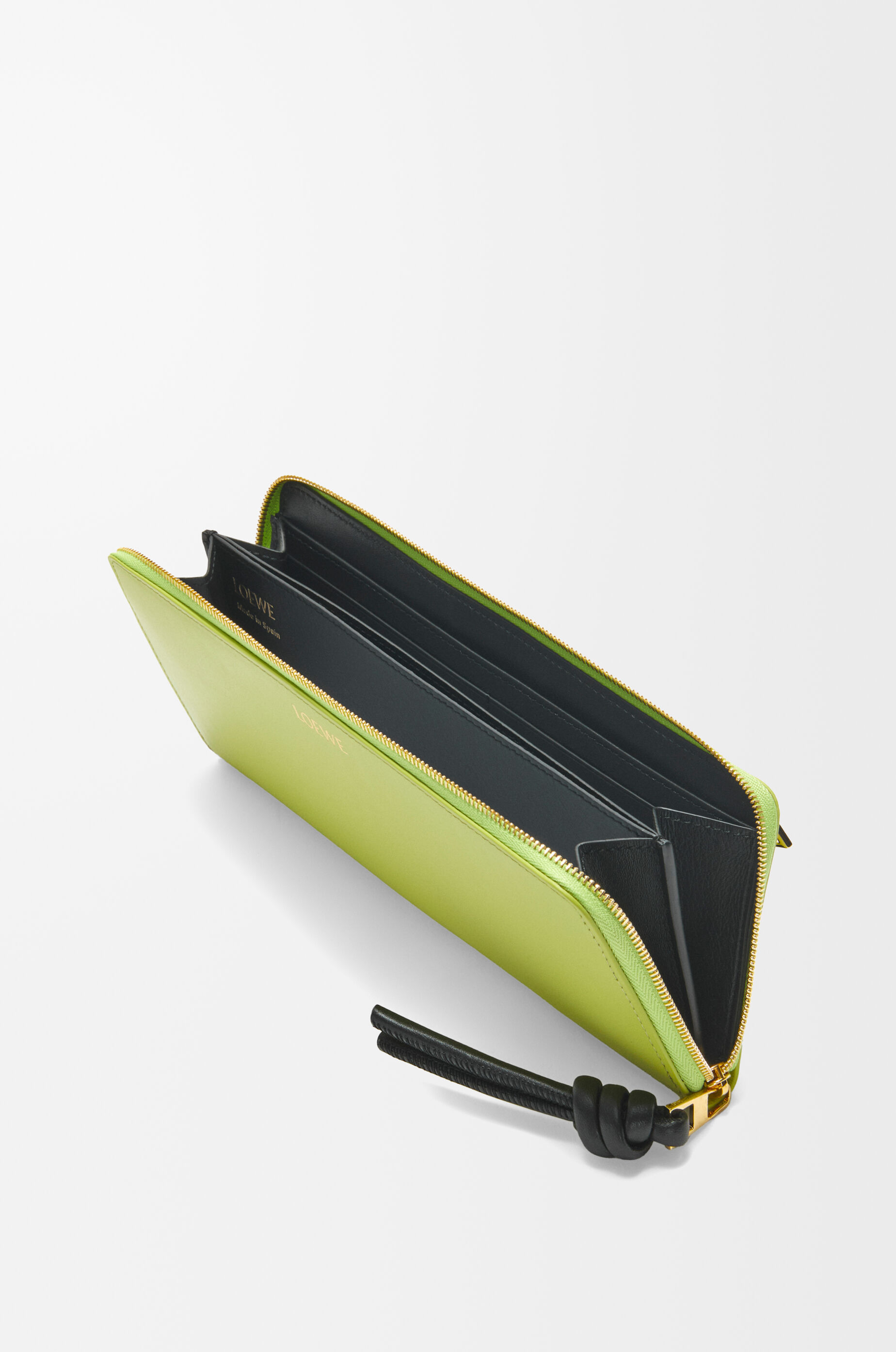 LOEWEノット ジップアラウンド ウォレット(シャイニーナパカーフ)ブラック