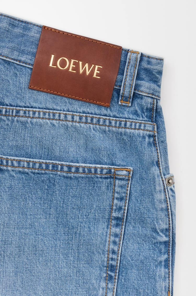 LOEWE Pantalón corto Anagram en denim Denim