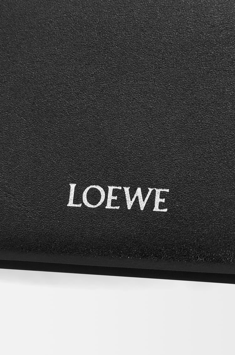LOEWE Trifold zip wallet in shiny nappa calfskin Black/Dark Khaki