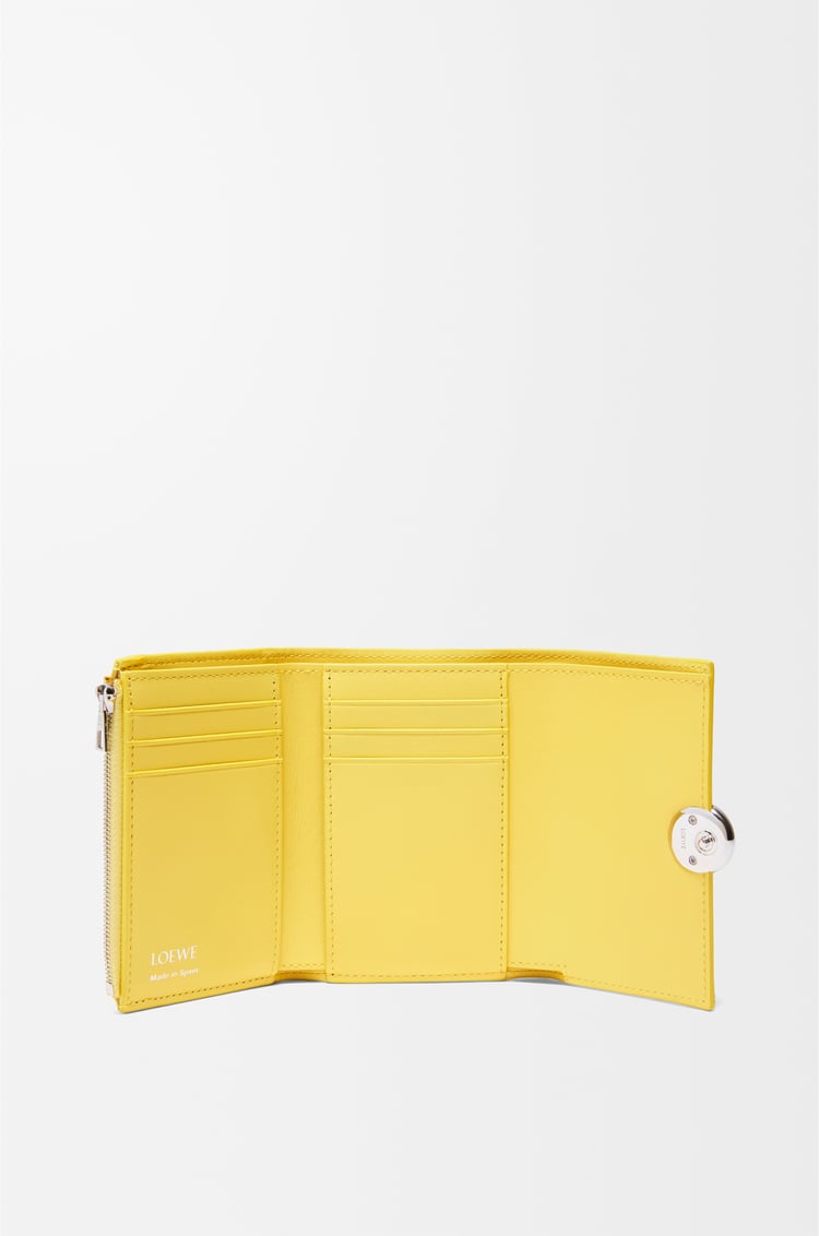 LOEWE Pebble small vertical wallet in shiny nappa calfskin Baby Corn