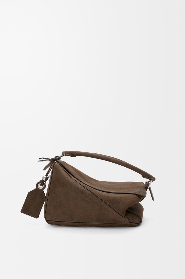LOEWE Bolso Featherlight Puzzle pequeño en nobuck graneado Tundra