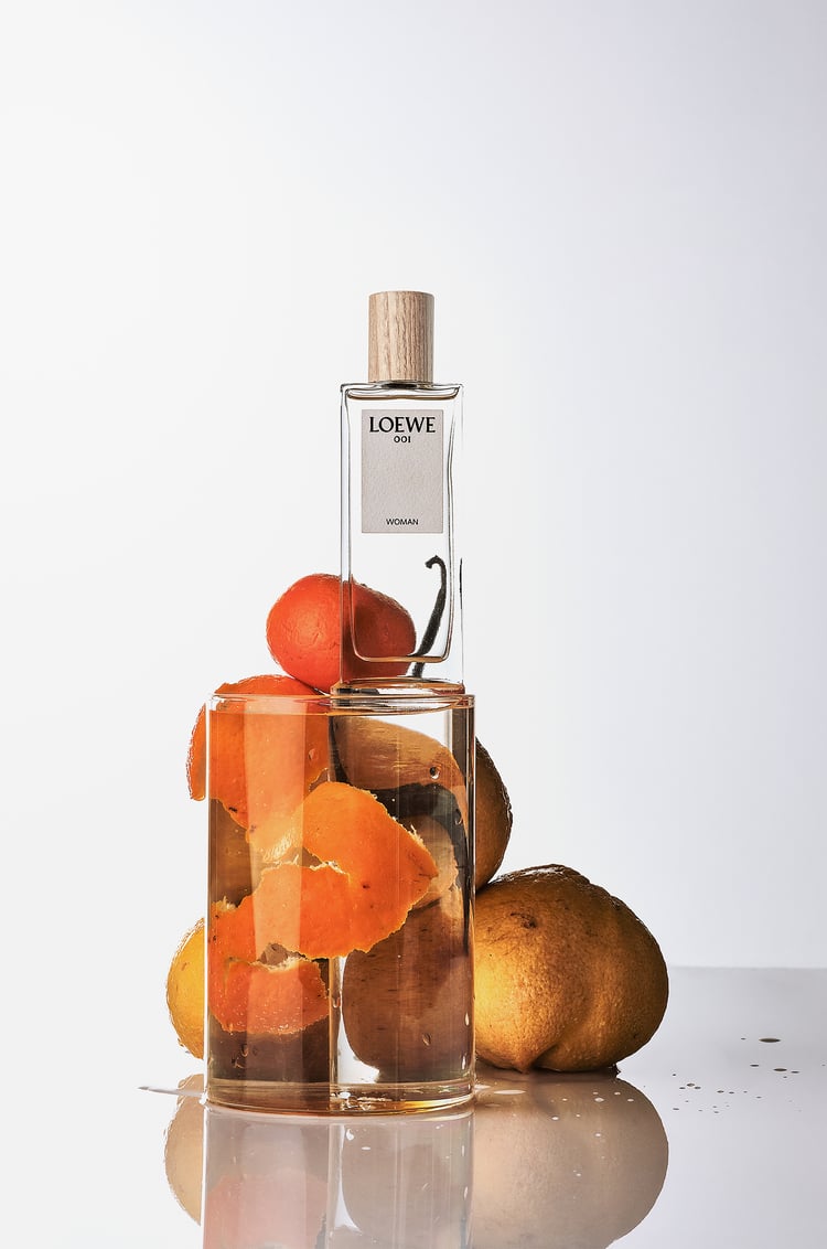 LOEWE ロエベ 001 ウーマン オードゥ パルファム 50ml 無色