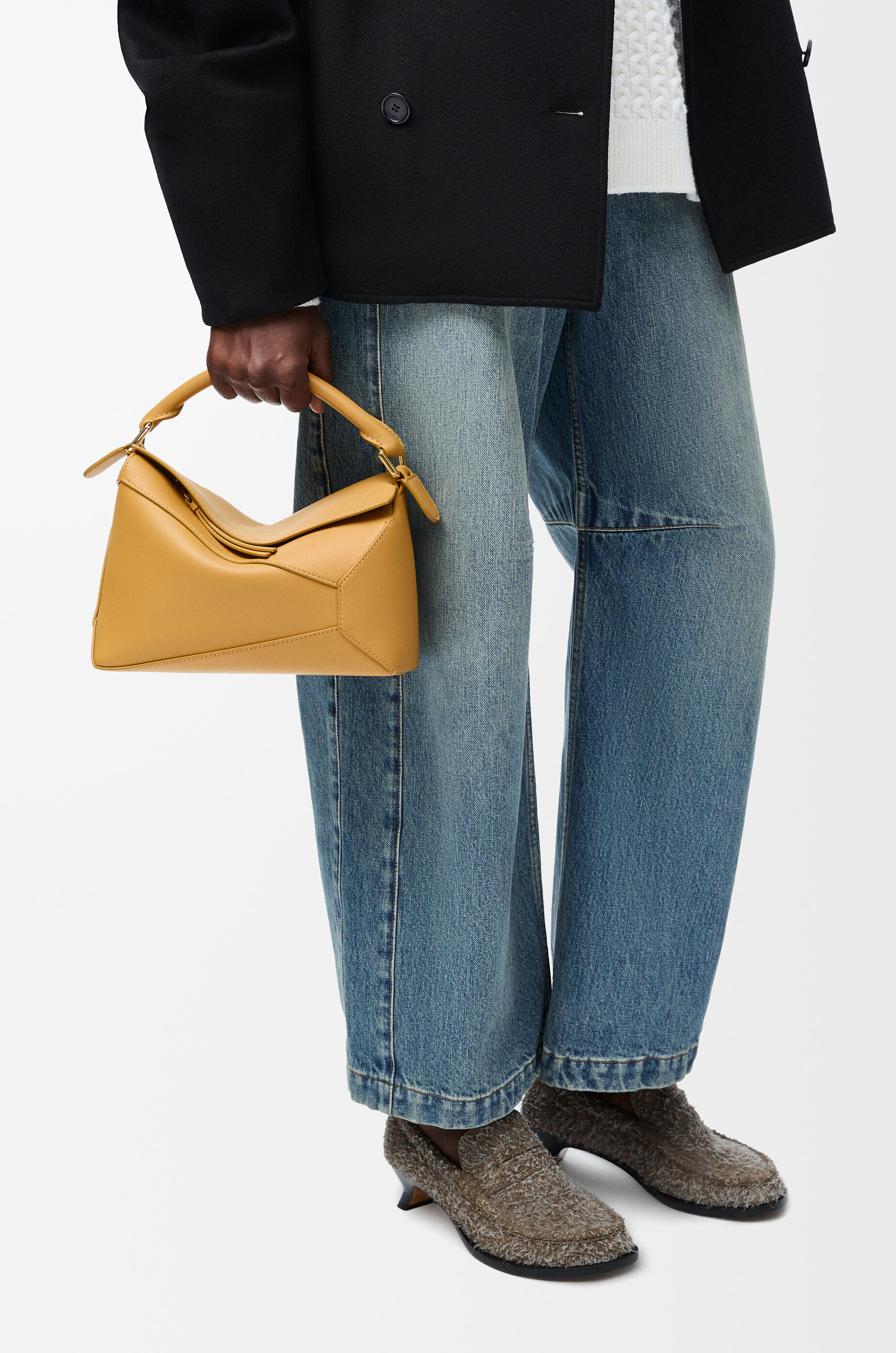 完璧 classic in bag Puzzle Small calfskin LOEWE - Sahara ショルダーバッグ