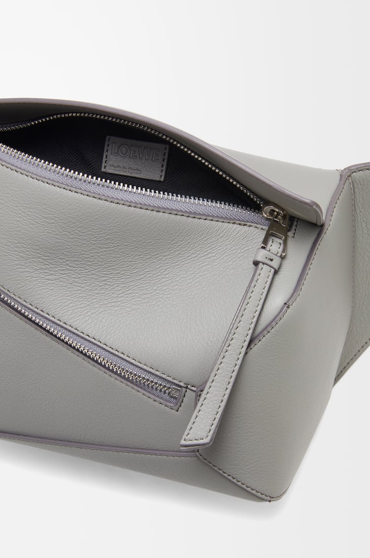 LOEWE パズル バムバッグ スモール（クラシックカーフ） アスファルトグレー