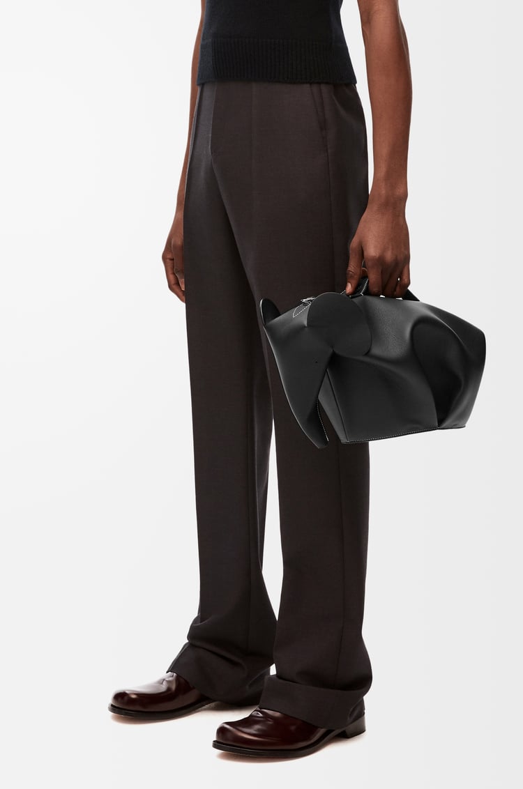 LOEWE Bolso Elephant grande en piel de ternera Negro