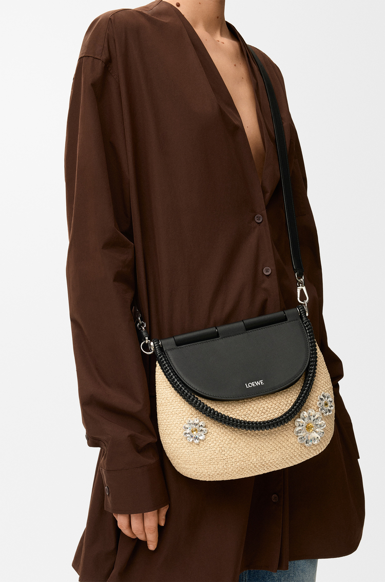 LOEWE Medium Pescador bag in raffia and calfskin Natural/Black