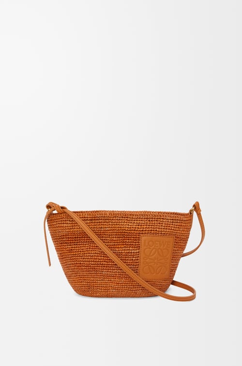 LOEWE スリットポシェット バッグ（ラフィア&カーフ） ハニーゴールド