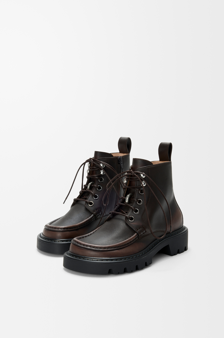 LOEWE シエラ コンバット アンクルブーツ（起毛カーフ） ダークブラウン