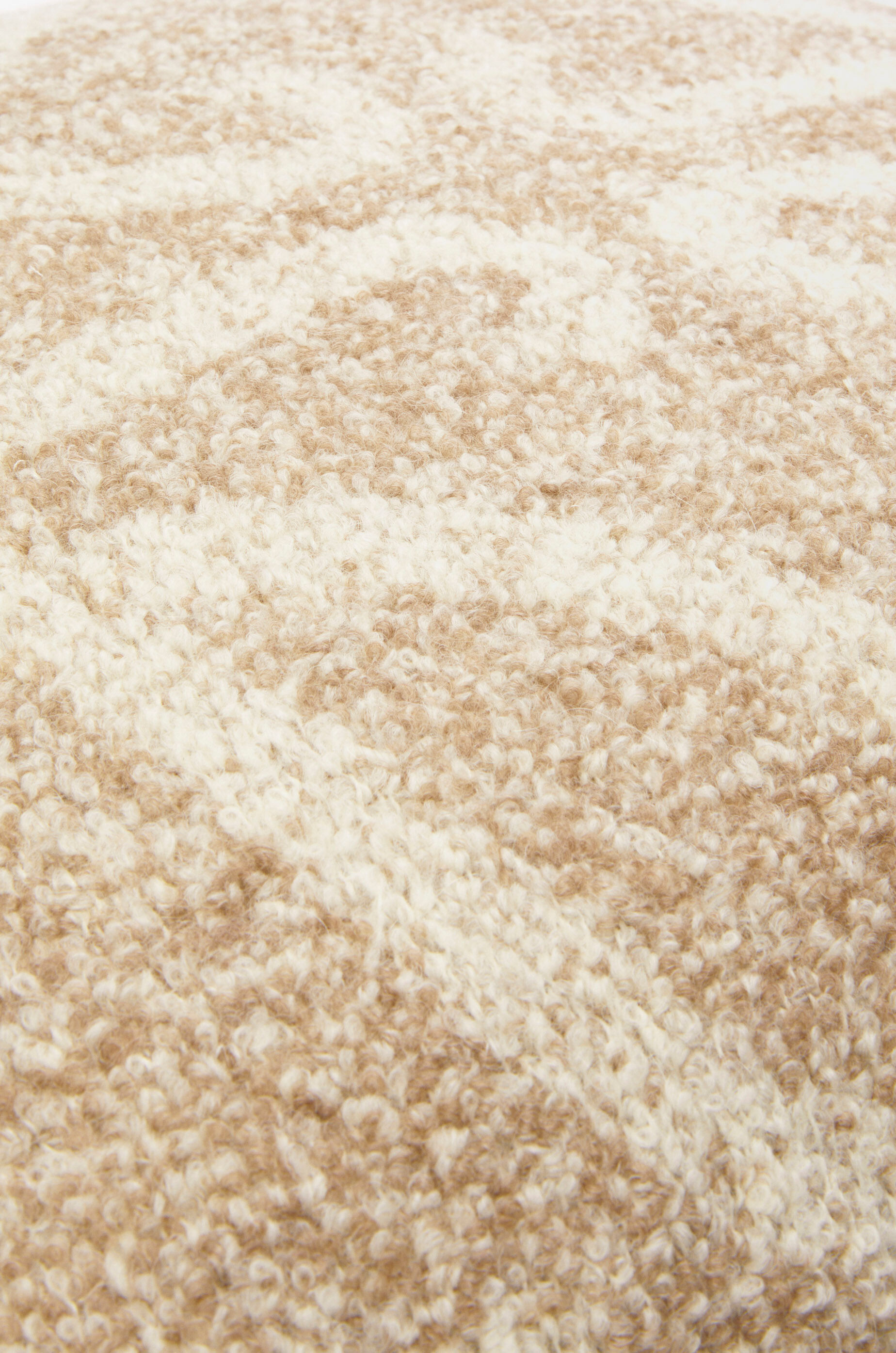 新品未使用LOEWE アナグラム クッション（アルパカ&ウール） アナグラム クッション（アルパカ&ウール） ベージュ - LOEWE Japan